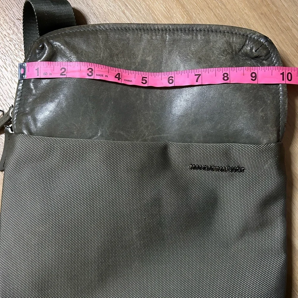 MANDARINA DUCK Messenger Bag with Adjustable Strap and Water-Resistant Finish